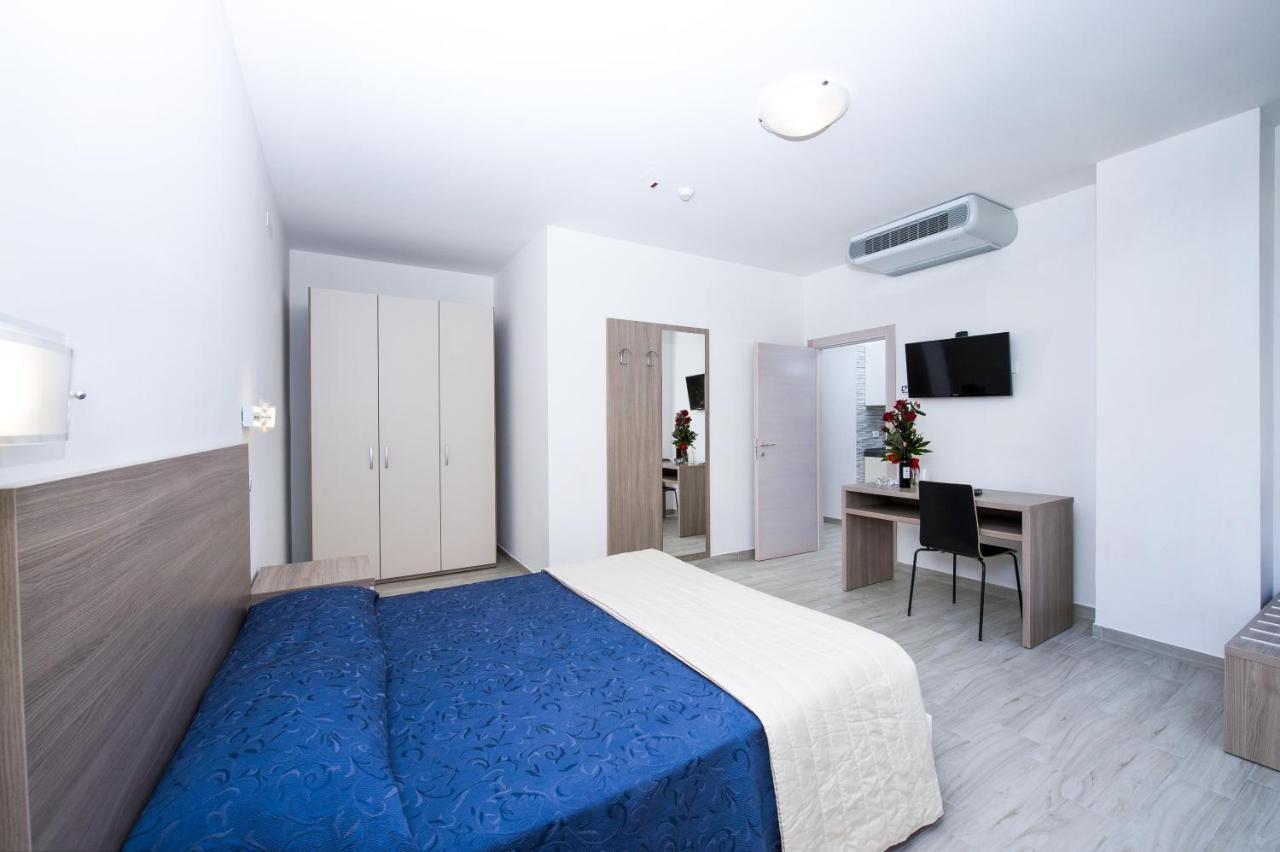 Ciccio Hotel 미사노아드리아티코 외부 사진